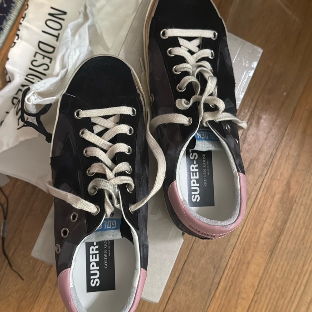 Golden Goose Super Star Classic. Size 38